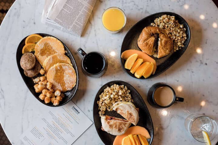 Breakfast area